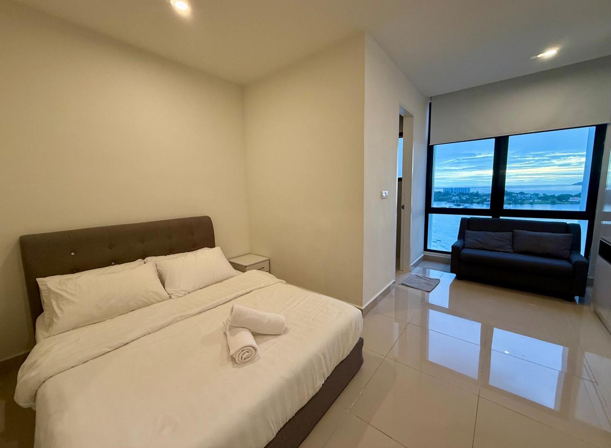The Shore Executive Suites By Ys Luxury Kota Kinabalu Exterior photo